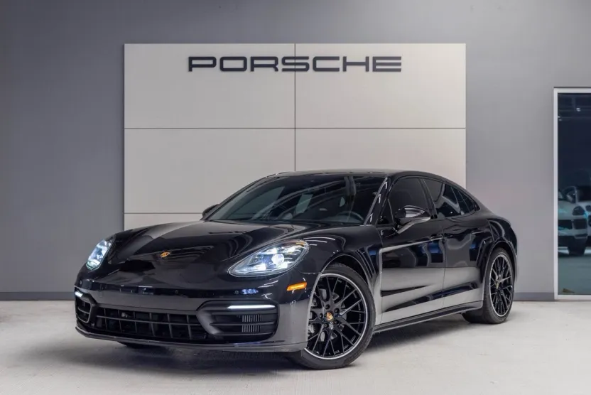 2022 Porsche Panamera Platinum photo 1