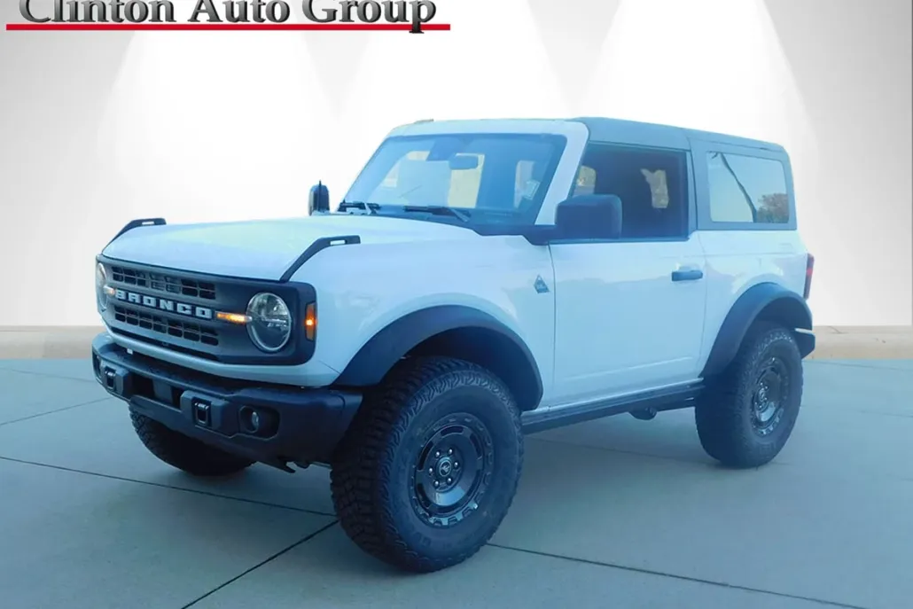2024 Ford Bronco Black Diamond photo 1