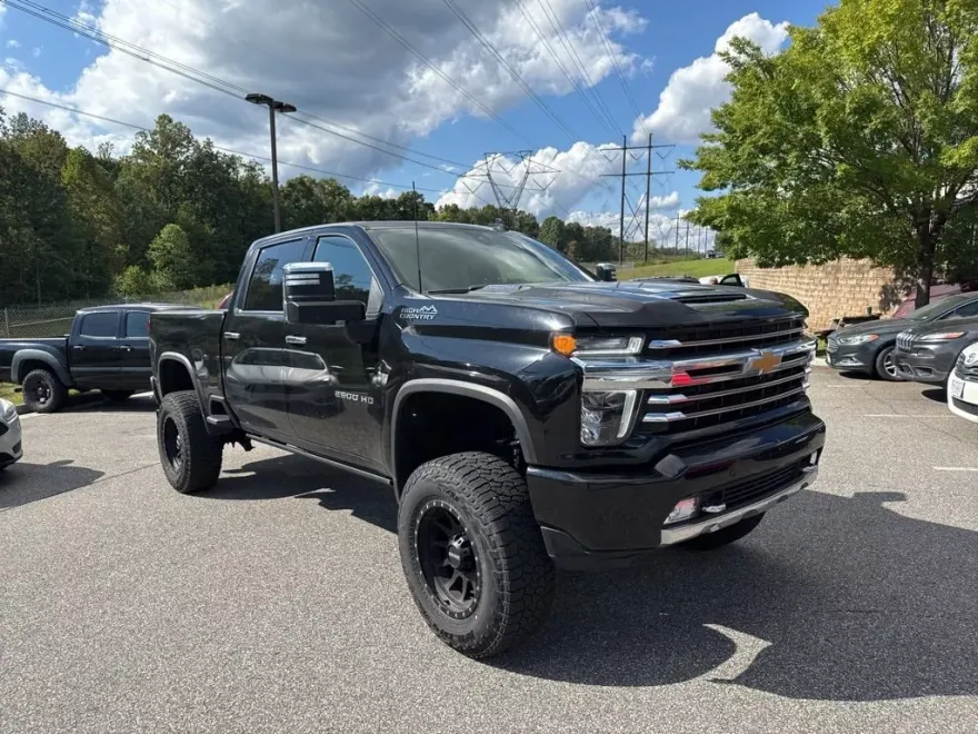 2022 Chevrolet Silverado 2500HD High Country photo 1