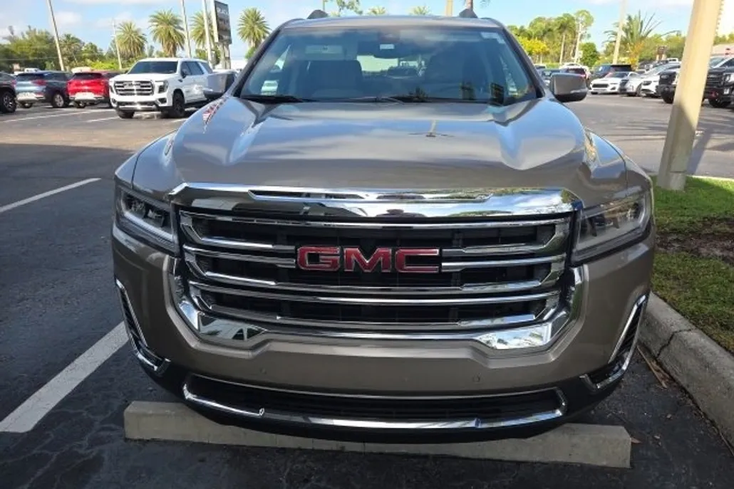 2023 Gmc Acadia SLE photo 1