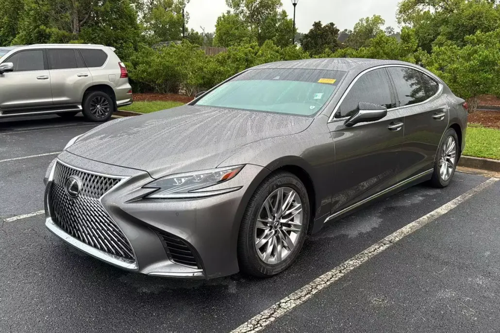 2018 Lexus LS 500 photo 1
