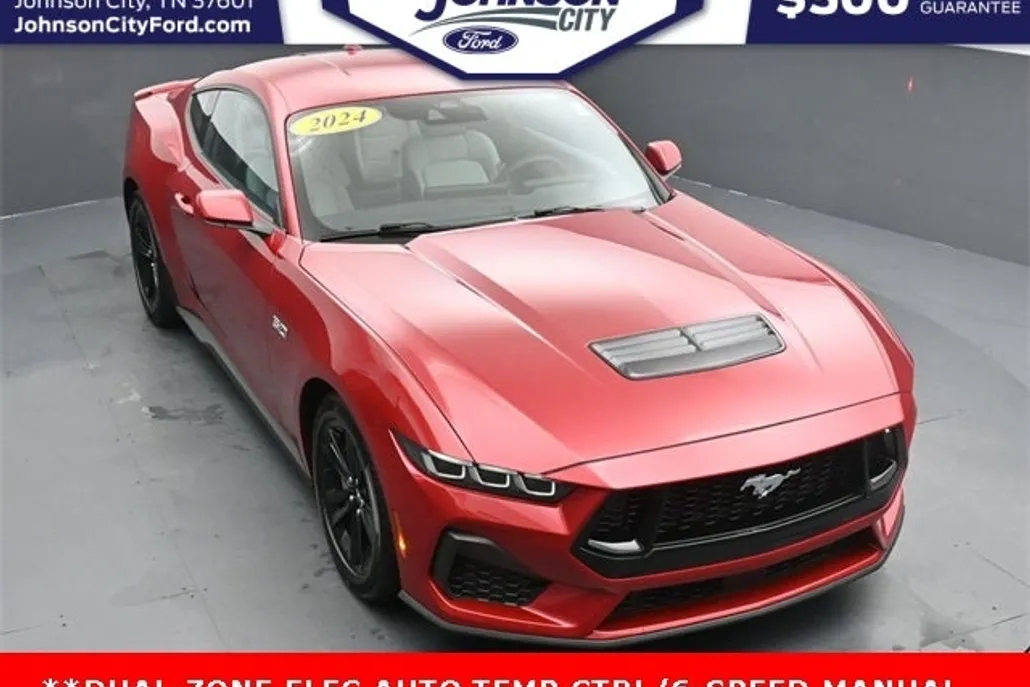 2024 Ford Mustang GT photo 1