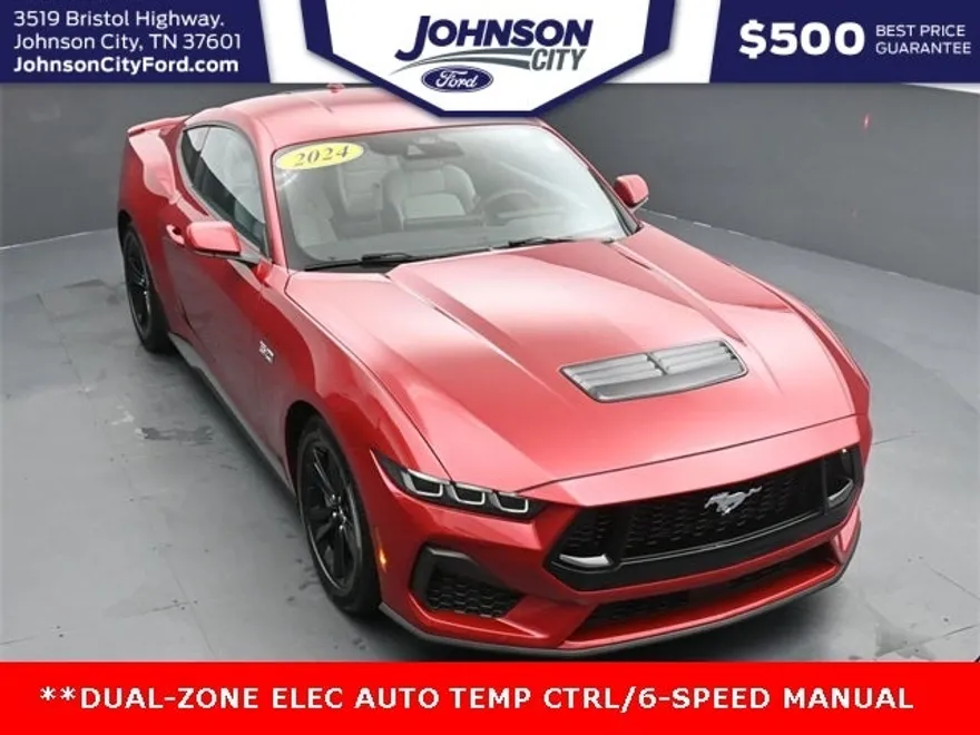 2024 Ford Mustang GT photo 1