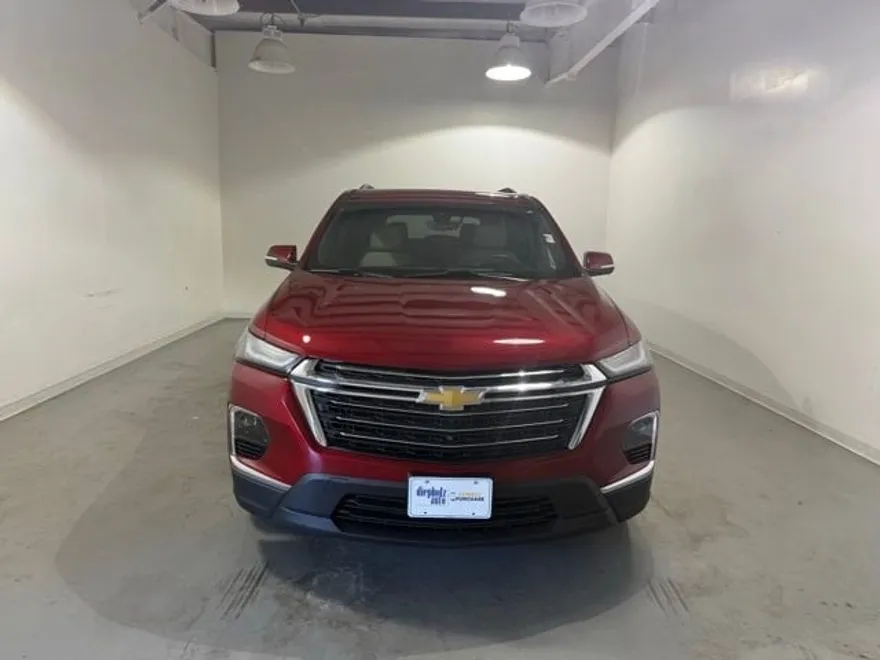 2022 Chevrolet Traverse Leather photo 1