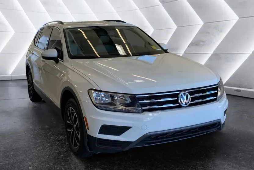 2021 Volkswagen Tiguan SE photo 1