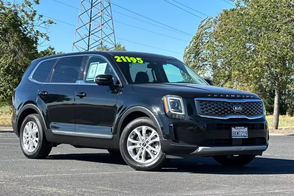 2020 Kia Telluride LX photo 1