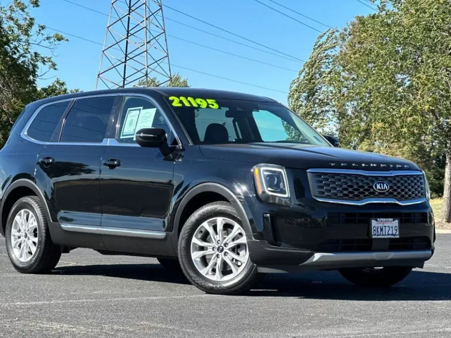 2020 Kia Telluride LX photo 1