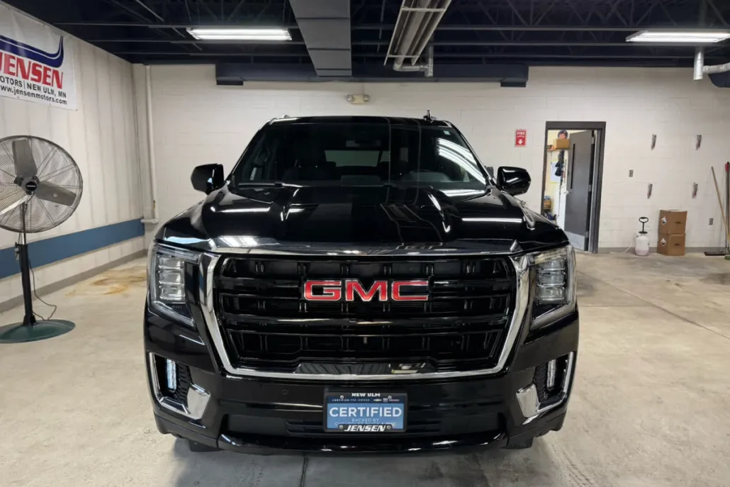 2022 Gmc Yukon XL SLE photo 1