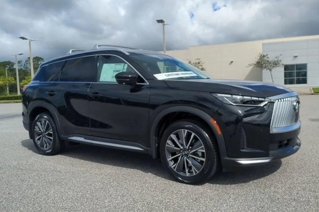2026 Infiniti QX60 Luxe photo 1