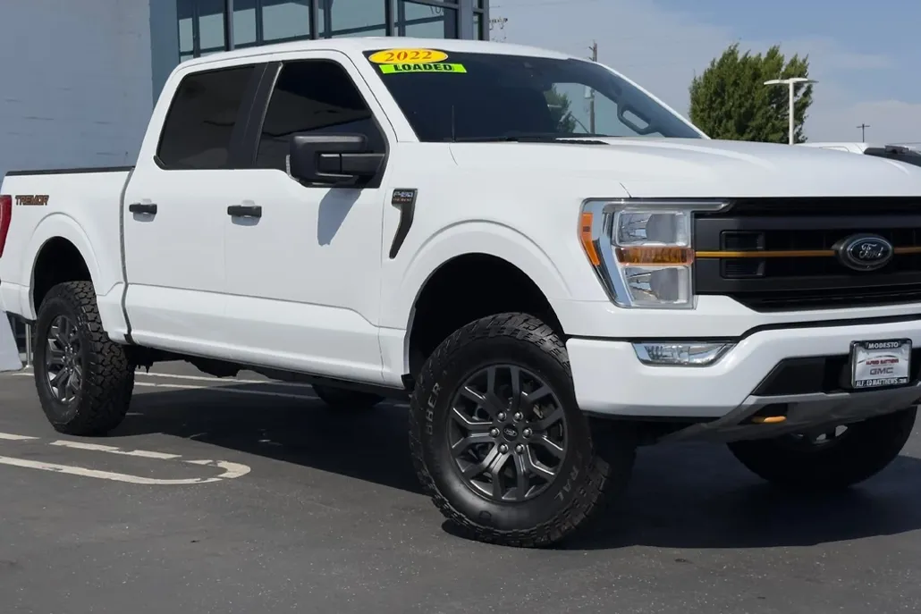 2022 Ford F-150 XL photo 1