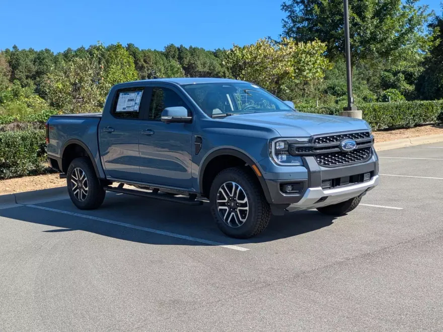 2025 Ford Ranger Lariat photo 1