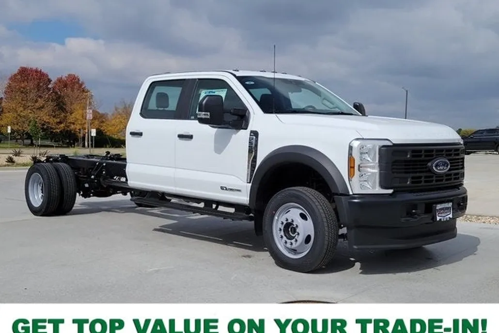 2026 Ford F-550 photo 1