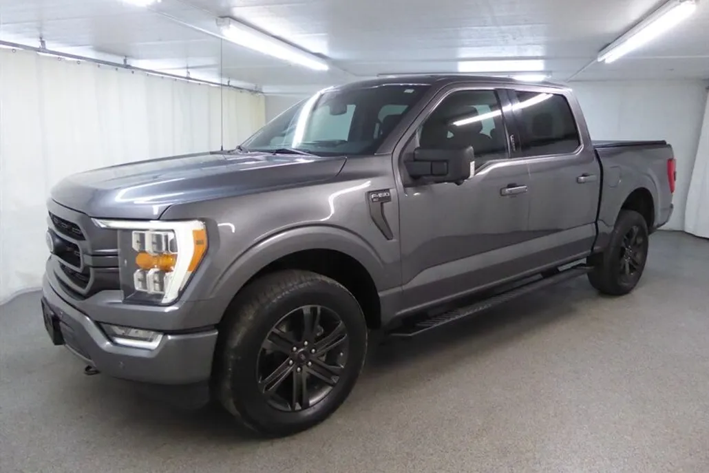 2021 Ford F-150 XLT photo 1