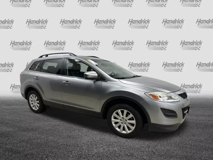 2010 Mazda CX-9 Touring photo 1