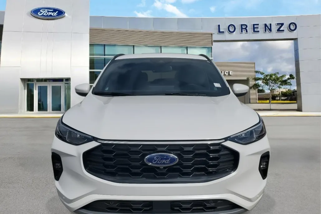 2024 Ford Escape ST-Line Elite photo 1