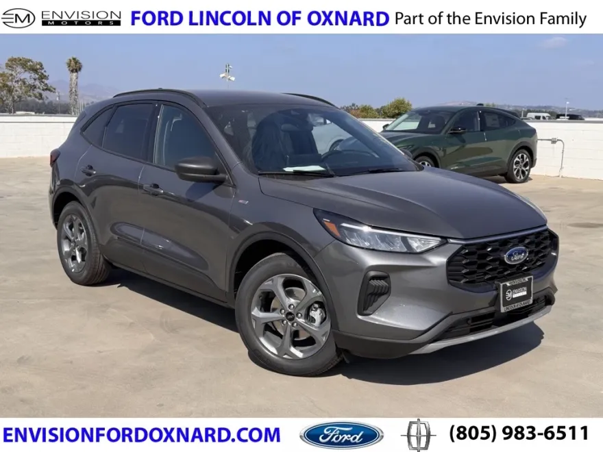 2025 Ford Escape ST-Line photo 1