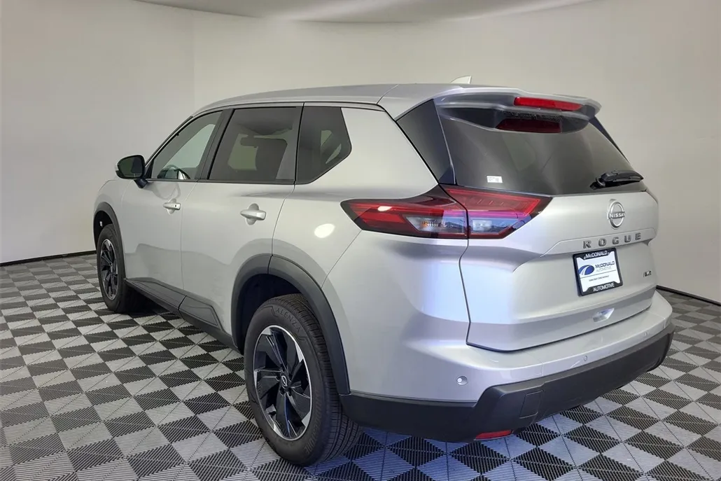 2025 Nissan Rogue SV AWD photo 1