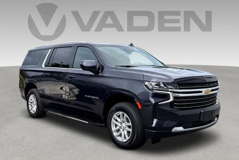 2024 Chevrolet Suburban LT photo 1