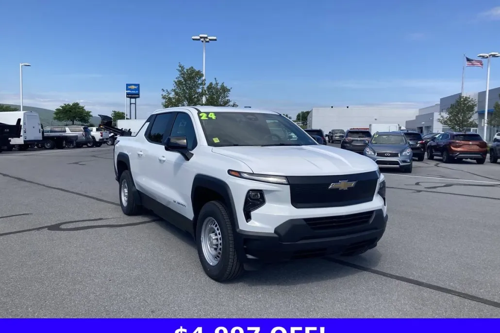 2024 Chevrolet Silverado EV Work Truck photo 1