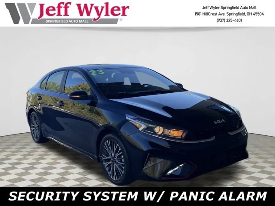 2023 Kia Forte GT-Line photo 1