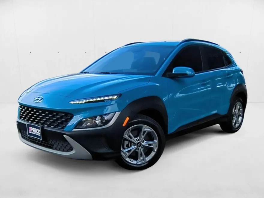 2022 Hyundai Kona SEL photo 1
