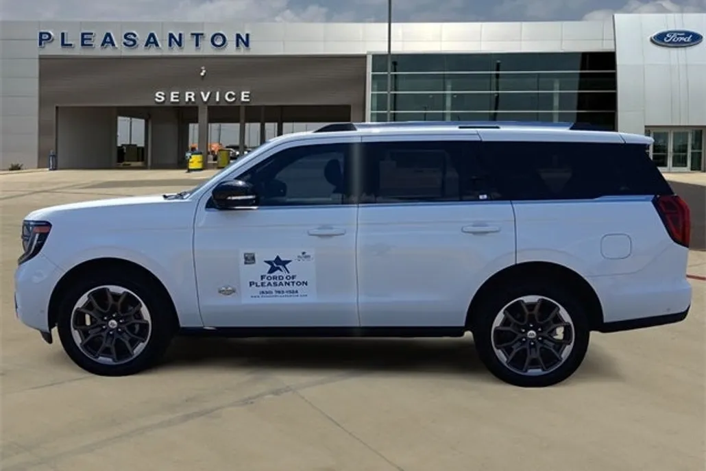 2025 Ford Expedition King Ranch photo 1