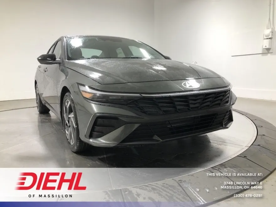 2025 Hyundai Elantra SEL Sport photo 1
