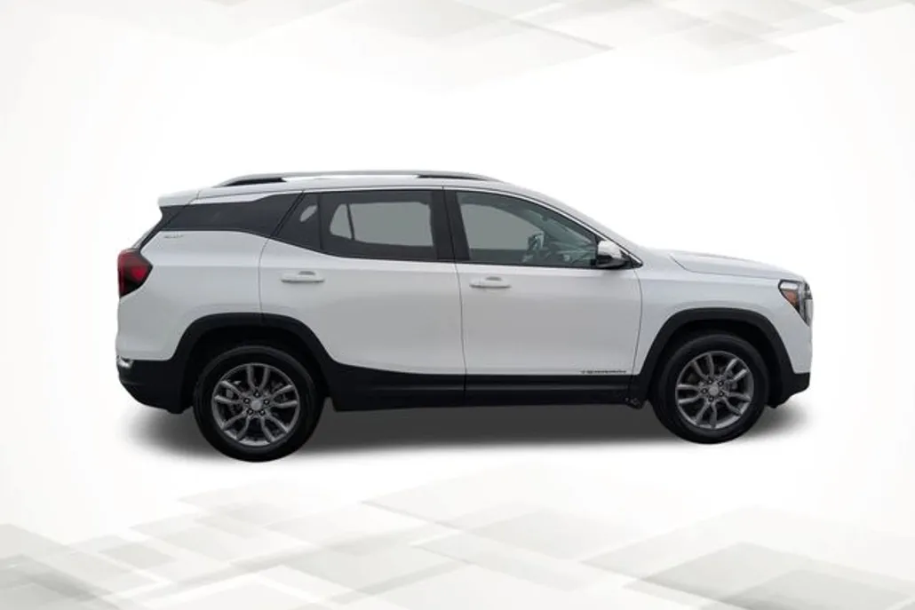 2024 Gmc Terrain SLT photo 1