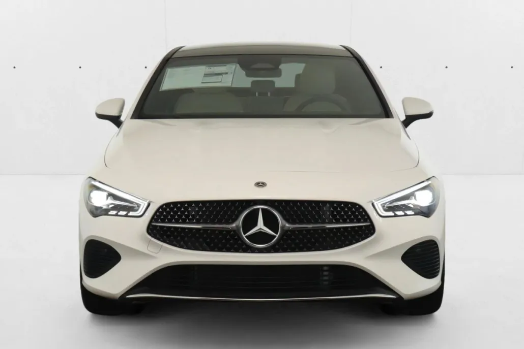 2025 Mercedes Benz CLA 250 4MATIC photo 1