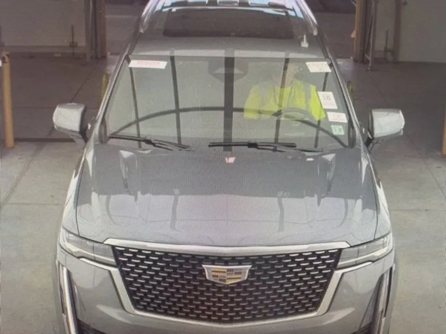 2022 Cadillac Escalade ESV Premium Luxury photo 1