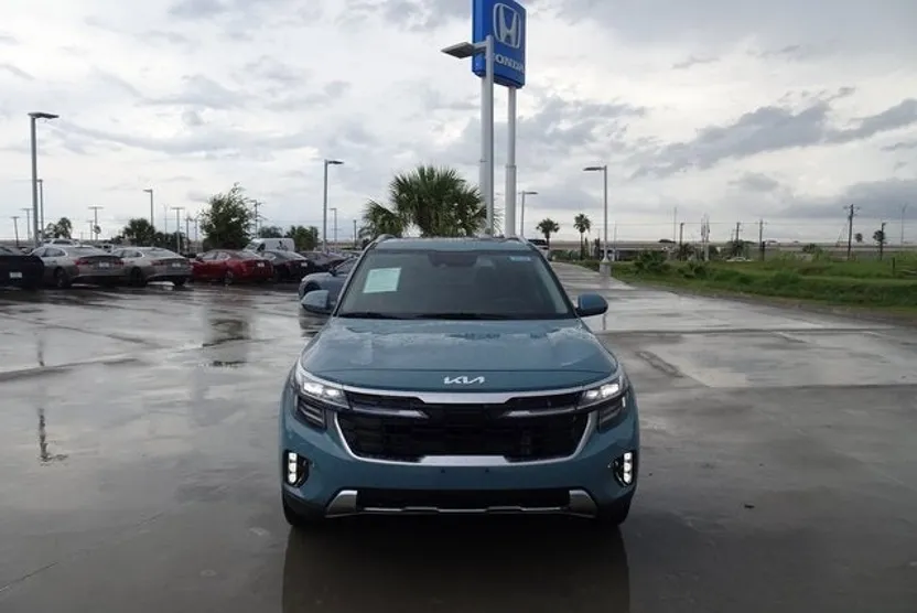 2024 Kia Seltos SX photo 1