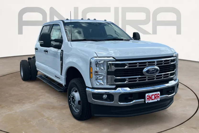 2025 Ford F-350 XL photo 1