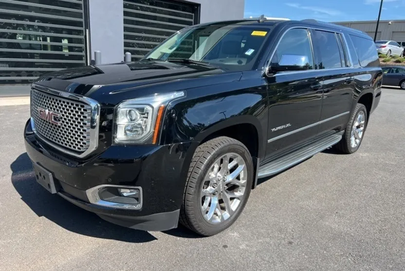2015 Gmc Yukon XL SLT 1500 photo 1