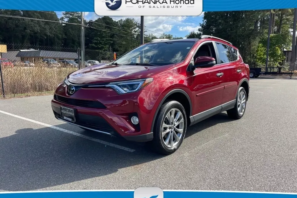 2018 Toyota RAV4 Limited photo 1