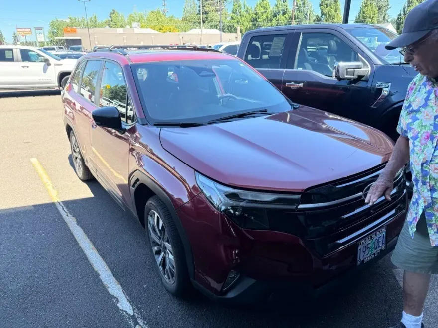 2025 Subaru Forester Touring photo 1