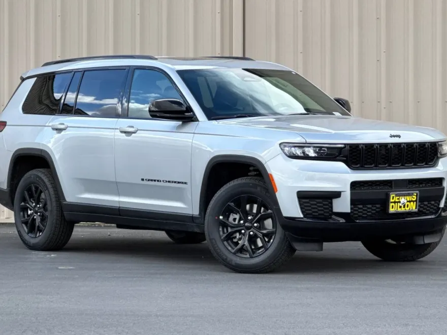2025 Jeep Grand Cherokee Altitude X photo 1