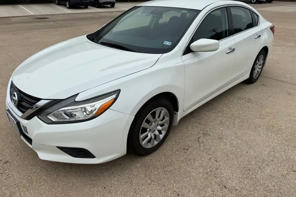 2018 Nissan Altima 2.5 S photo 1