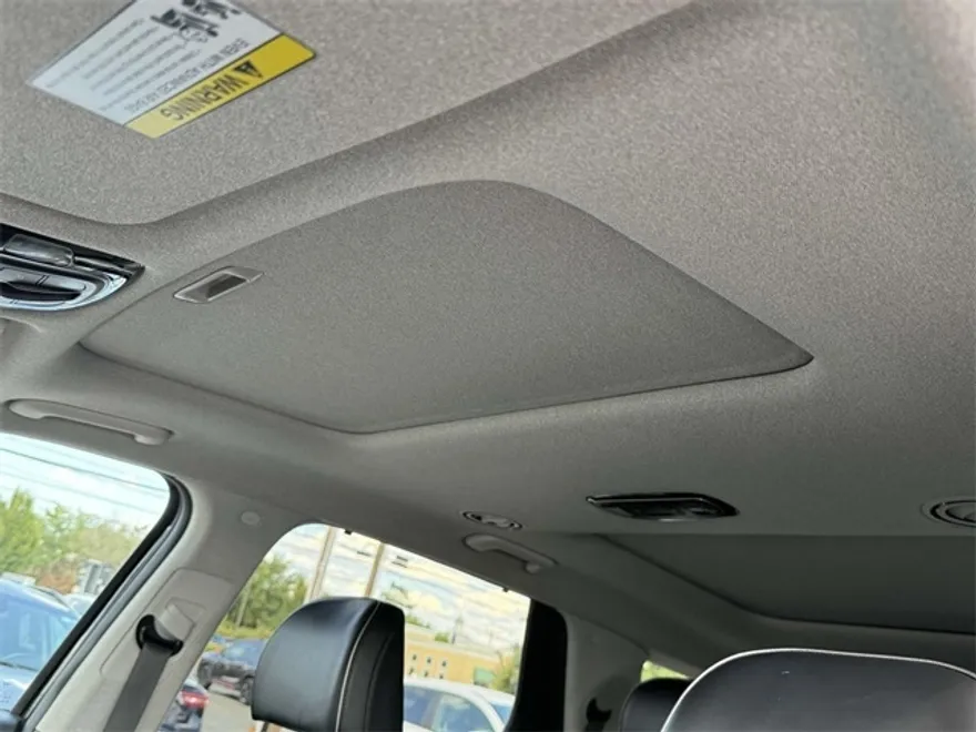 2022 Hyundai Palisade Limited photo 1