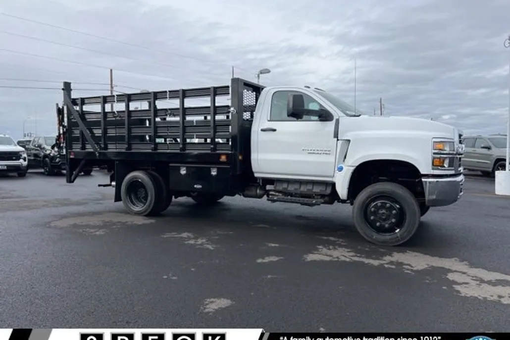 2024 Chevrolet Silverado 5500HD Work Truck photo 1