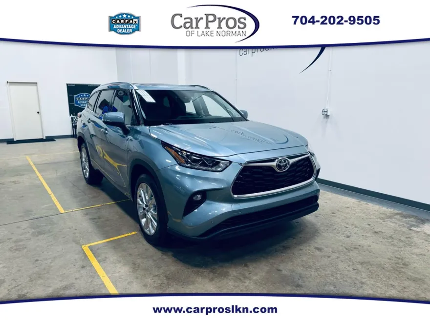 2022 Toyota Highlander Limited photo 1