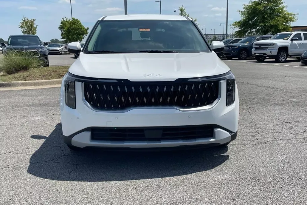 2026 Kia Carnival LXS photo 1
