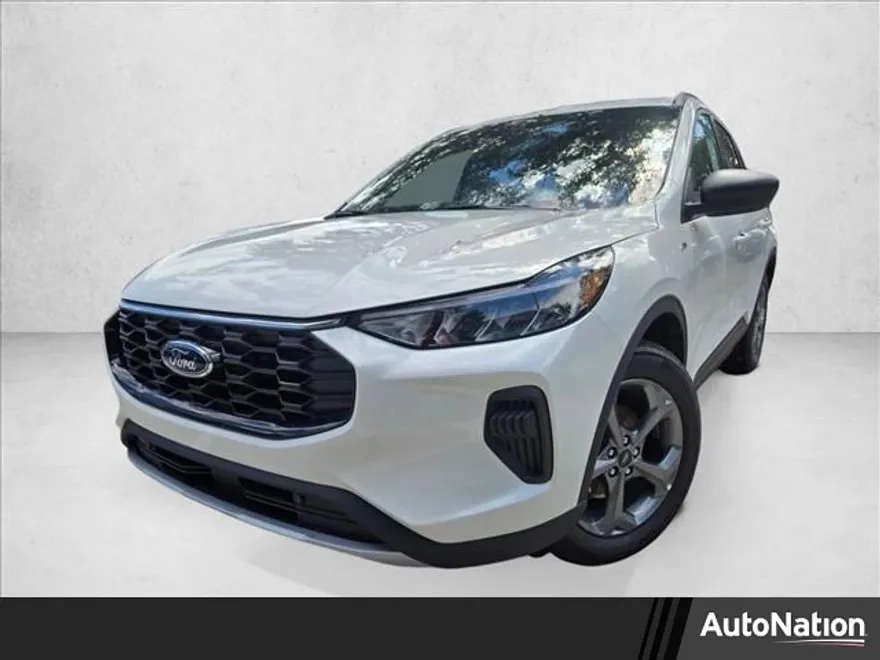 2025 Ford Escape ST-Line photo 1