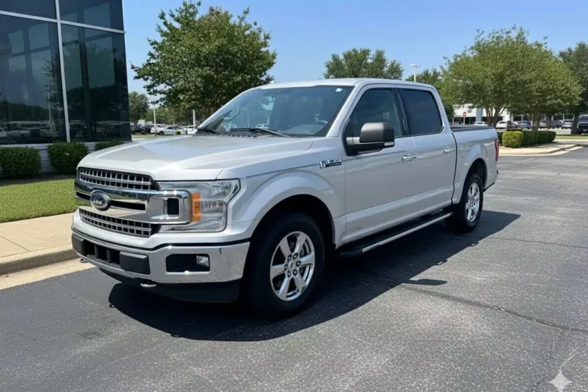 2019 Ford F-150 XLT photo 1