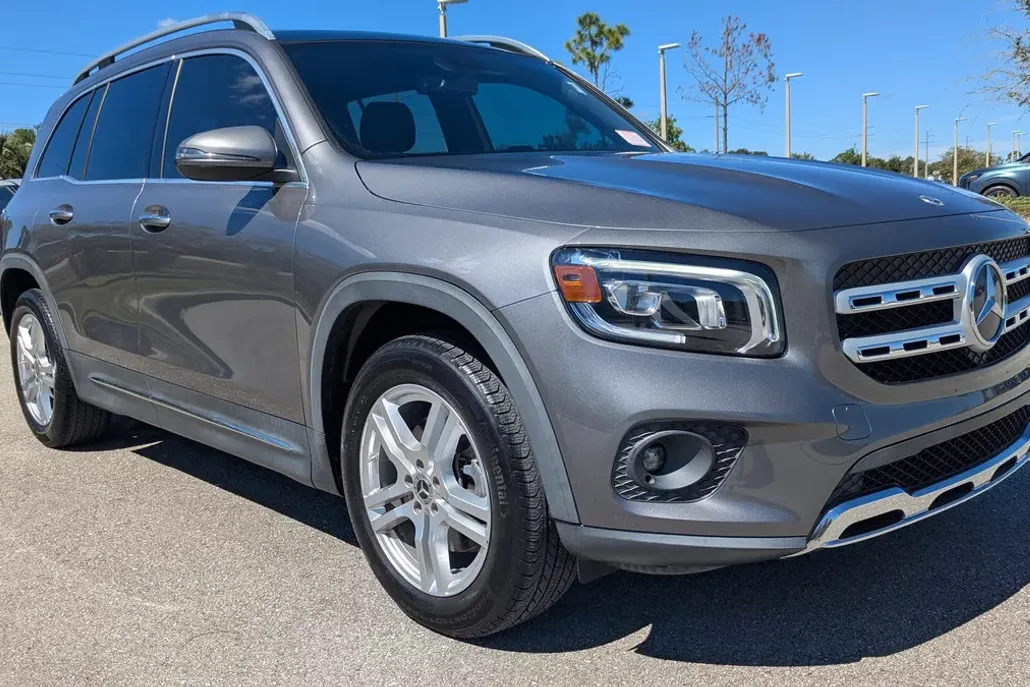 2022 Mercedes Benz GLB 250 4MATIC photo 1