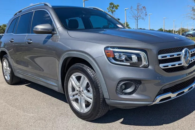 2022 Mercedes Benz GLB 250 4MATIC photo 1