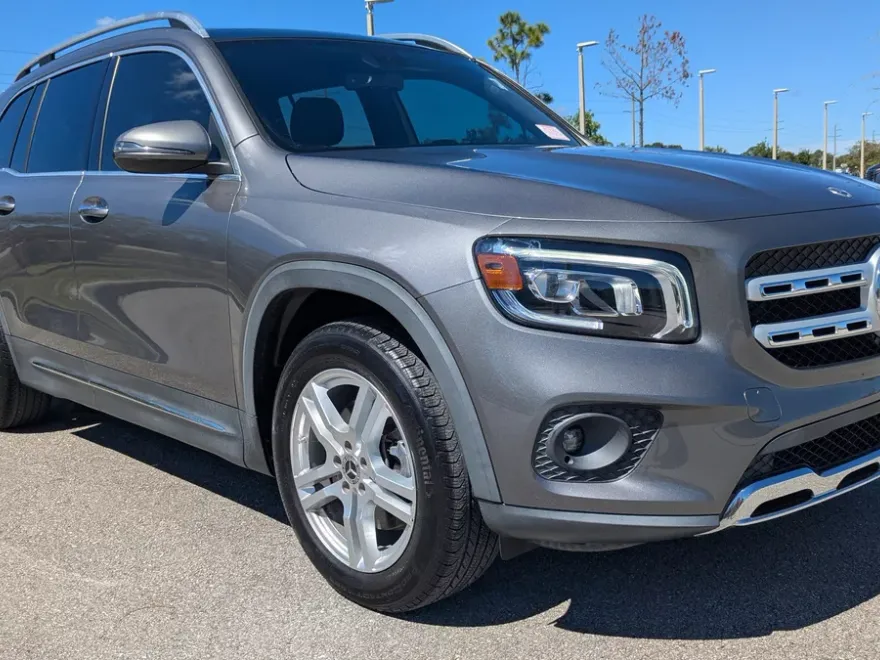 2022 Mercedes Benz GLB 250 4MATIC photo 1