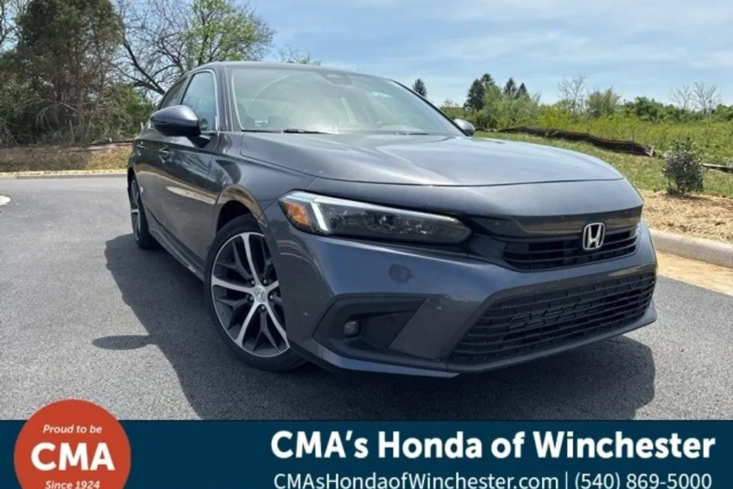 2022 Honda Civic Touring photo 1