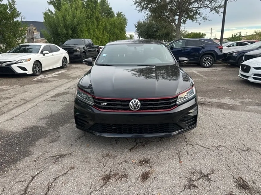2018 Volkswagen Passat V6 GT photo 1