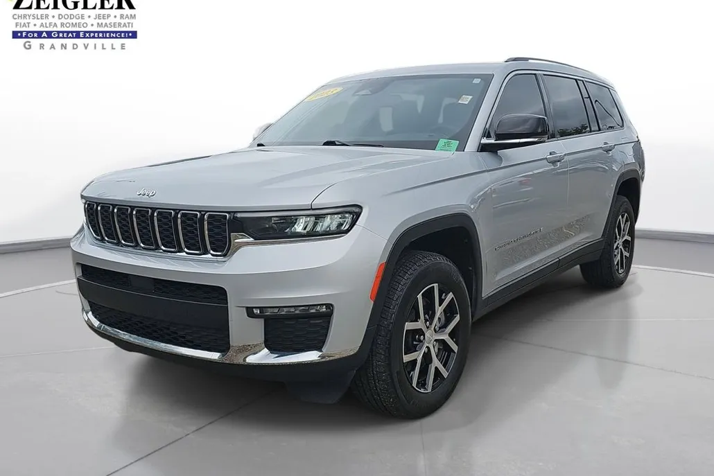 2023 Jeep Grand Cherokee Limited photo 1
