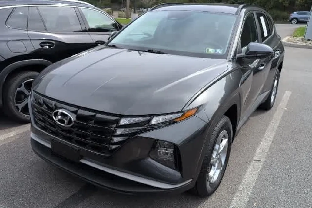 2022 Hyundai Tucson SEL photo 1